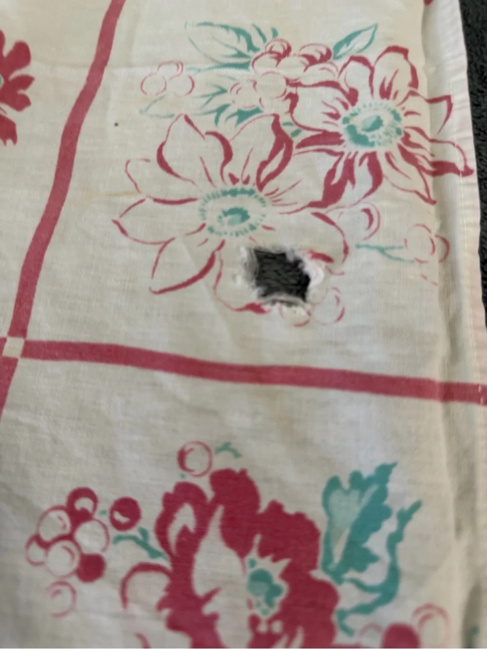 Vintage Floral Embroidered and Printed tablecloth sets-well love